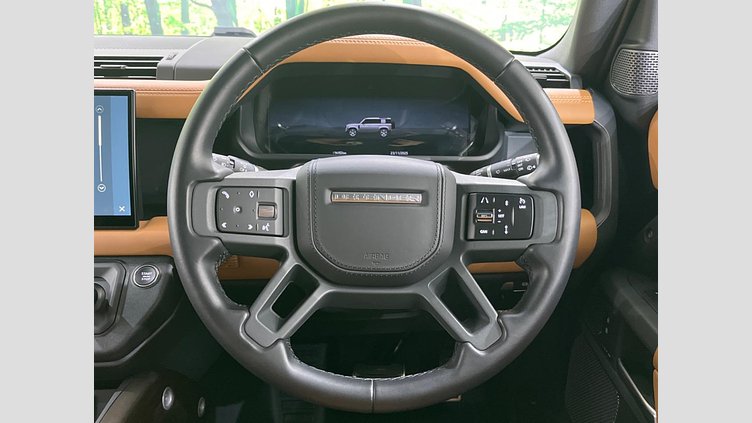 2023 認定中古車 Land Rover Defender 110 サントリーニブラック D300 AWD（AT） X-DYNAMIC HSE