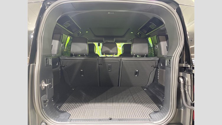 2023 認定中古車 Land Rover Defender 110 サントリーニブラック D300 AWD（AT） X-DYNAMIC HSE