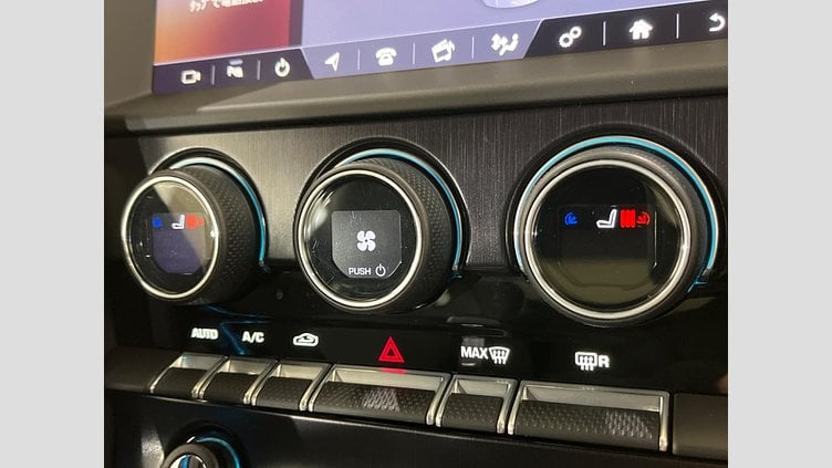 2019 認定中古車 Jaguar F-Type カルパチアン グレー (プレミアム・メタリック) ジャガー 3.0リッターV6 340PS スーパーチャージドガソリン エンジン (オートマチックトランスミッション) F-TYPEクーペ CHEQUERED FLAG