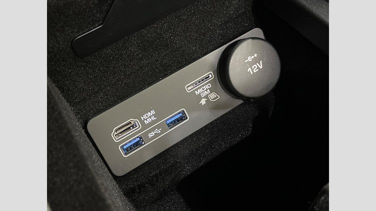 2019 認定中古車 Jaguar F-Type カルパチアン グレー (プレミアム・メタリック) ジャガー 3.0リッターV6 340PS スーパーチャージドガソリン エンジン (オートマチックトランスミッション) F-TYPEクーペ CHEQUERED FLAG