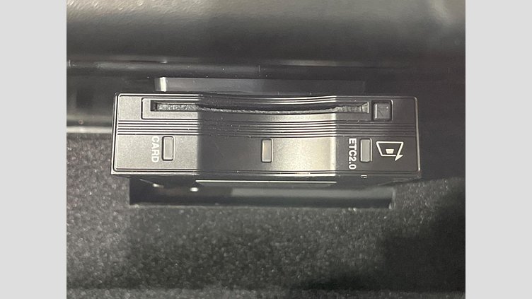 2019 認定中古車 Jaguar F-Type カルパチアン グレー (プレミアム・メタリック) ジャガー 3.0リッターV6 340PS スーパーチャージドガソリン エンジン (オートマチックトランスミッション) F-TYPEクーペ CHEQUERED FLAG