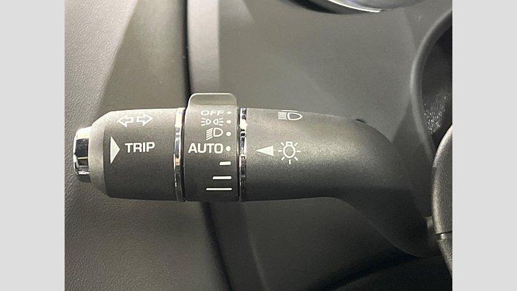 2019 認定中古車 Jaguar F-Type カルパチアン グレー (プレミアム・メタリック) ジャガー 3.0リッターV6 340PS スーパーチャージドガソリン エンジン (オートマチックトランスミッション) F-TYPEクーペ CHEQUERED FLAG