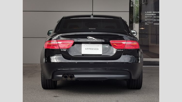 2016 認定中古車 Jaguar XE Narvik Black 20d Rスポーツ