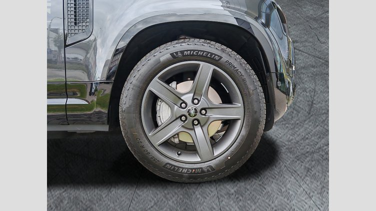 2025 Approved Land Rover Defender 90 Carpathian Grey L663 3.0 AJ20-D6H AWD 3DR RWB 300LE Auto BF663/351CF 25.5MY
 X-Dynamic SE D300