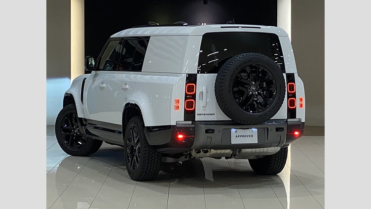 2023 認定中古車 Land Rover Defender 130 フジホワイト D300 AWD（AT） OUTBOUND