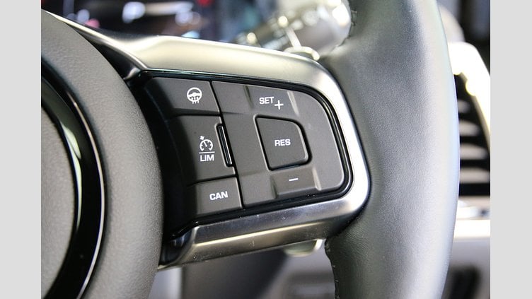 2021 認定中古車 Jaguar F-Type サントリーニブラック P300 オートマチック 後輪駆動 F-TYPEクーペ R-DYNAMIC