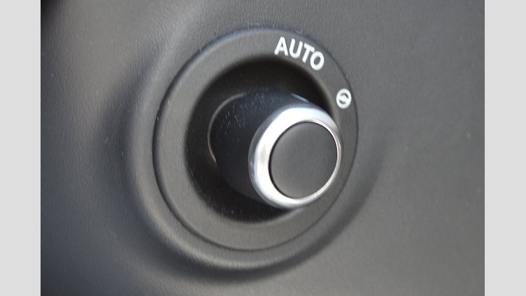 2023 認定中古車 Land Rover Range Rover Sport フジホワイト 3.0リッター6気筒300PSターボチャージドディーゼルMHEV（オートマチック） S