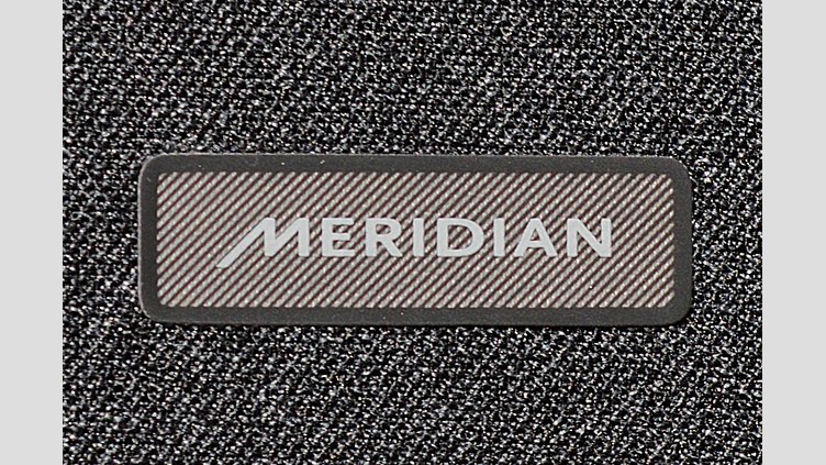 2023 認定中古車 Land Rover Range Rover Sport フジホワイト 3.0リッター6気筒300PSターボチャージドディーゼルMHEV（オートマチック） S