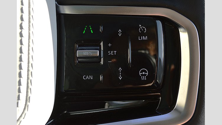 2023 認定中古車 Land Rover Range Rover Sport フジホワイト 3.0リッター6気筒300PSターボチャージドディーゼルMHEV（オートマチック） S