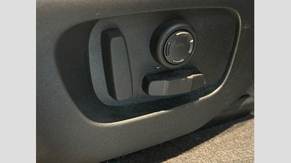 Range Rover Velar 16