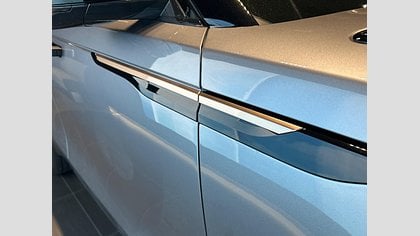 Range Rover Velar 11