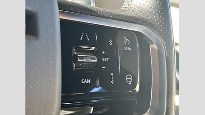 Range Rover Velar 25