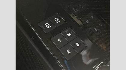 Range Rover Velar 18