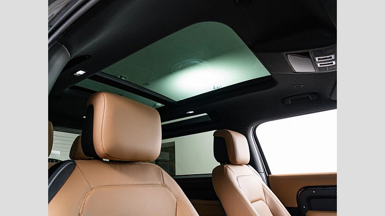 2024 認定中古車 Land Rover Defender 90 サントリーニブラック D350 ディーゼルマイルドハイブリッド X-Dynamic HSE