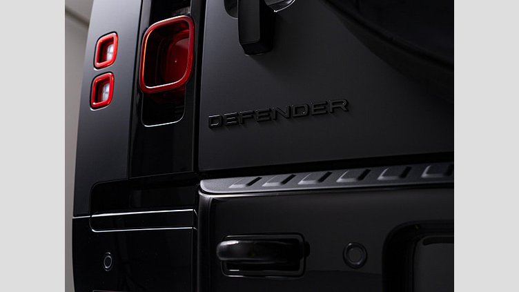 2024 認定中古車 Land Rover Defender 90 サントリーニブラック D350 ディーゼルマイルドハイブリッド X-Dynamic HSE