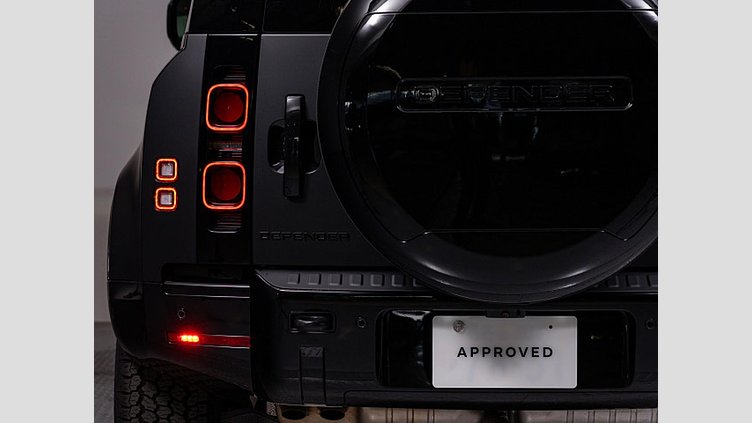 2024 認定中古車 Land Rover Defender 90 サントリーニブラック D350 ディーゼルマイルドハイブリッド X-Dynamic HSE
