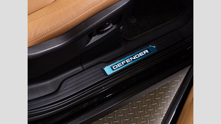 2024 認定中古車 Land Rover Defender 90 サントリーニブラック D350 ディーゼルマイルドハイブリッド X-Dynamic HSE