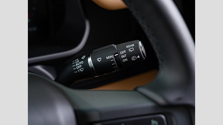 2024 認定中古車 Land Rover Defender 90 サントリーニブラック D350 ディーゼルマイルドハイブリッド X-Dynamic HSE