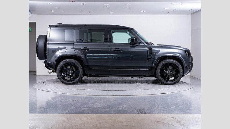 2024 認定中古車 Land Rover Defender 110 カルパチアングレイ P525 ガソリン V8