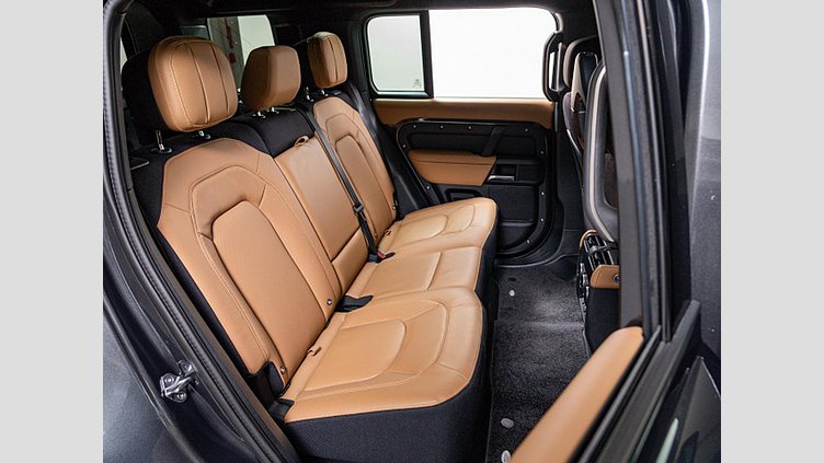 2024 認定中古車 Land Rover Defender 110 カルパチアングレイ P525 ガソリン V8