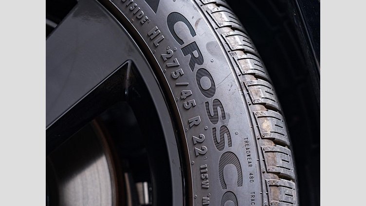 2024 認定中古車 Land Rover Defender 110 カルパチアングレイ P525 ガソリン V8