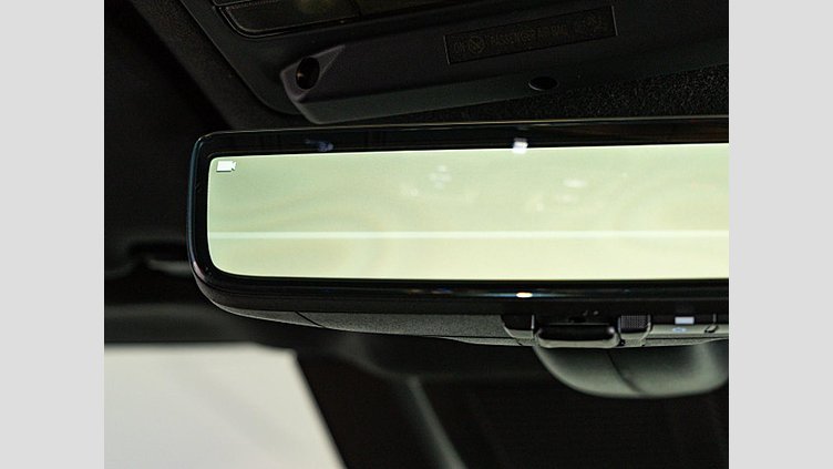 2024 認定中古車 Land Rover Defender 110 カルパチアングレイ P525 ガソリン V8