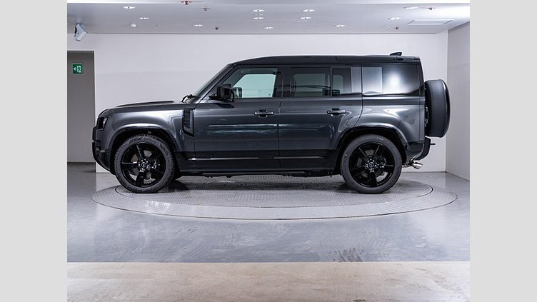 2024 認定中古車 Land Rover Defender 110 カルパチアングレイ P525 ガソリン V8