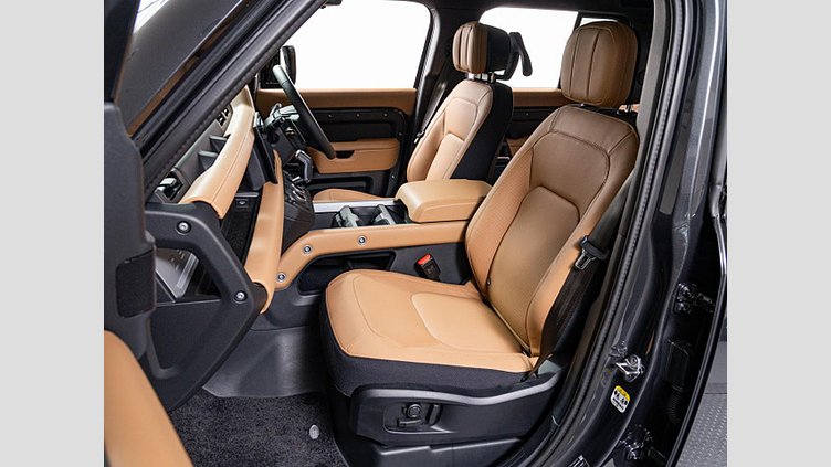 2024 認定中古車 Land Rover Defender 110 カルパチアングレイ P525 ガソリン V8