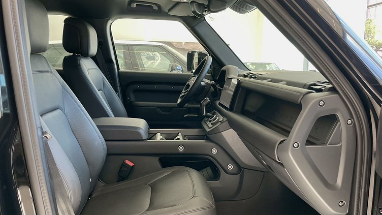 2025 新車 Land Rover Defender 110 Santorini Black D300  輕油電混合 X-Dynamic HSE