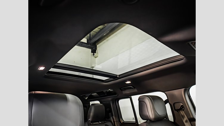 2023 Approved Land Rover Defender 110 Santorini Black AWD 110 D300 HSE X-Dynamic