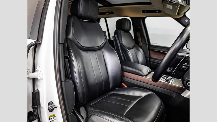 2023 Approved Land Rover Range Rover Fuji White AWD 3.0D HSE (D350)