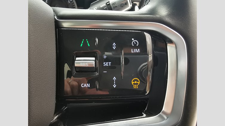 2021 認定中古車 Land Rover Discovery Sport フジホワイト P200 AWD（オートマチック） 標準ホイールベース S