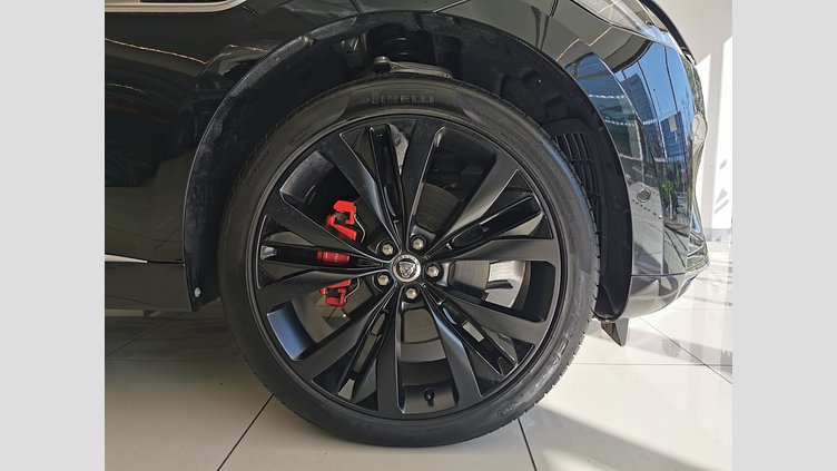 2024 認定中古車 Jaguar F-Pace サントリーニブラック P250 AWD（オートマチック） R-DYNAMIC SE