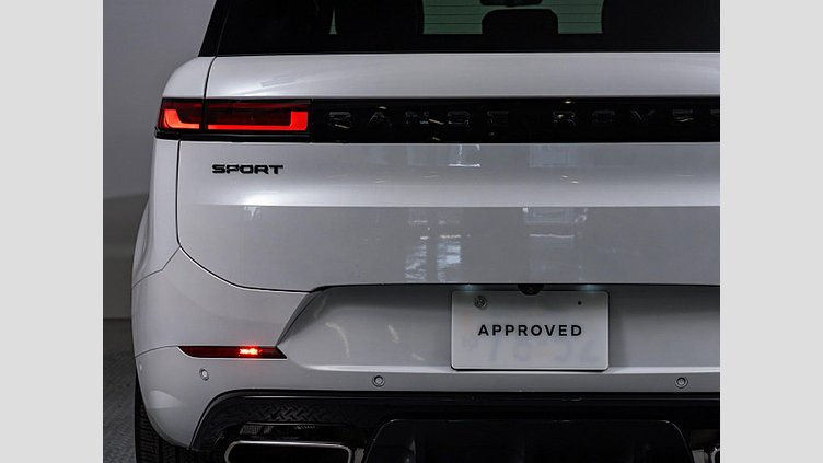 2024 認定中古車 Land Rover Range Rover Sport オストゥーニパールホワイト P550eプラグインハイブリッド（ガソリン） スタンダードホイールベース Dynamic SE