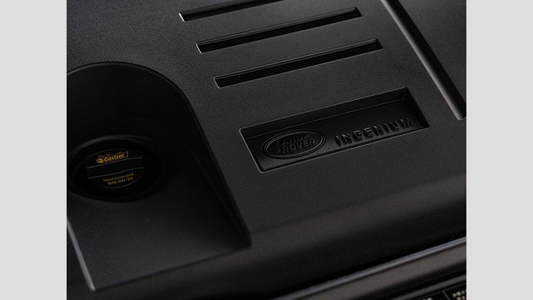 2024 認定中古車 Land Rover Range Rover Sport オストゥーニパールホワイト P550eプラグインハイブリッド（ガソリン） スタンダードホイールベース Dynamic SE