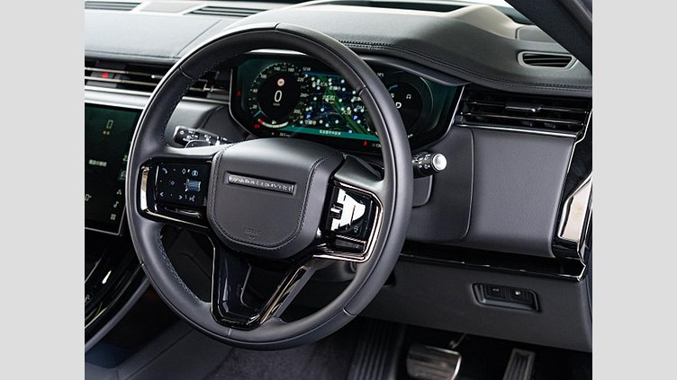 2024 認定中古車 Land Rover Range Rover Sport オストゥーニパールホワイト P550eプラグインハイブリッド（ガソリン） スタンダードホイールベース Dynamic SE