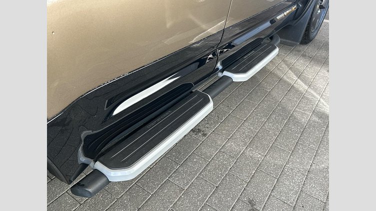 2023 認定中古車 Land Rover Defender 110 ゴンドワナストーン D300 AWD（AT） X-DYNAMIC HSE