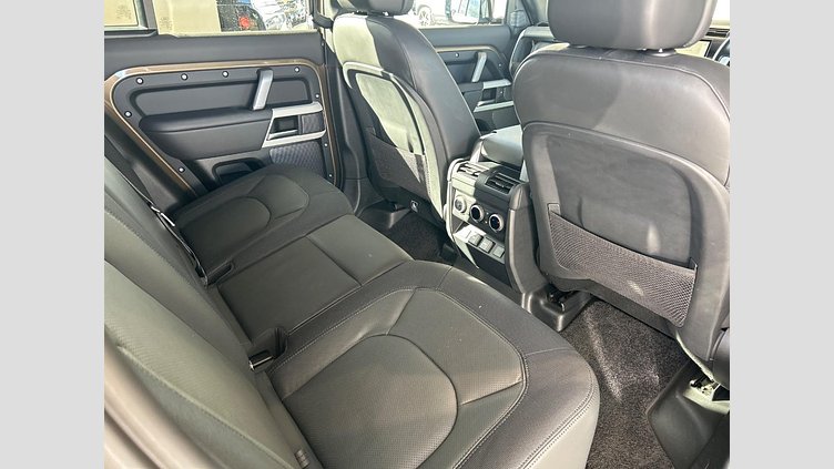 2023 認定中古車 Land Rover Defender 110 ゴンドワナストーン D300 AWD（AT） X-DYNAMIC HSE