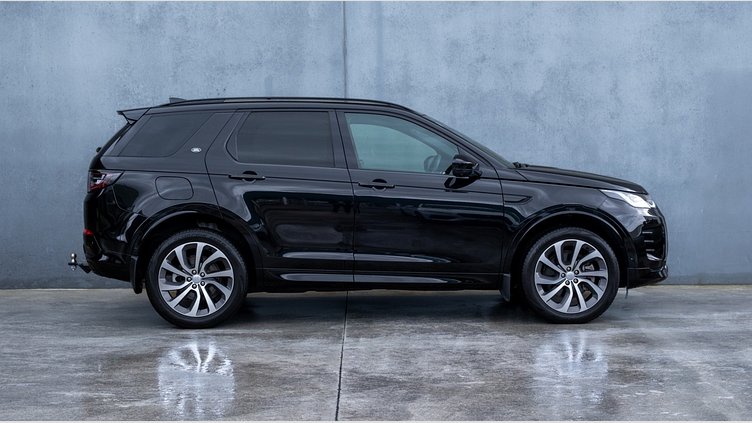 2024 Approved Land Rover Discovery Sport Santorini Black Metallic P250 Dynamic SE
