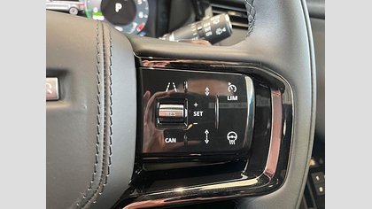 Range Rover Velar 26