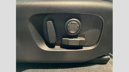 Range Rover Velar 19