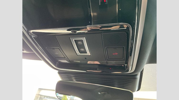 2024 認定中古車 Land Rover Range Rover Velar カルパチアングレイ P400eプラグインハイブリッド（ガソリン） スタンダードホイールベース Dynamic SE