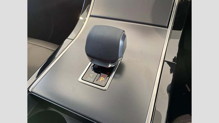 2024 認定中古車 Land Rover Range Rover Velar カルパチアングレイ P400eプラグインハイブリッド（ガソリン） スタンダードホイールベース Dynamic SE