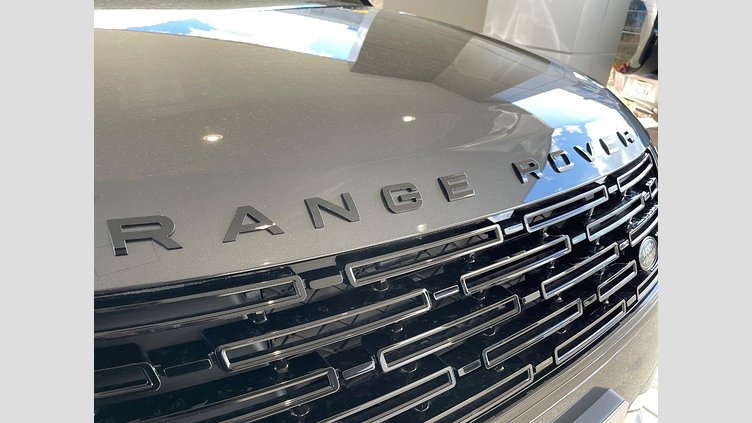 2024 認定中古車 Land Rover Range Rover Velar カルパチアングレイ P400eプラグインハイブリッド（ガソリン） スタンダードホイールベース Dynamic SE