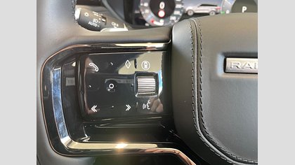 Range Rover Velar 24