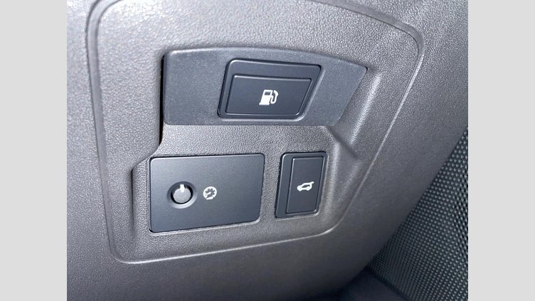 2024 認定中古車 Land Rover Range Rover Velar カルパチアングレイ P400eプラグインハイブリッド（ガソリン） スタンダードホイールベース Dynamic SE