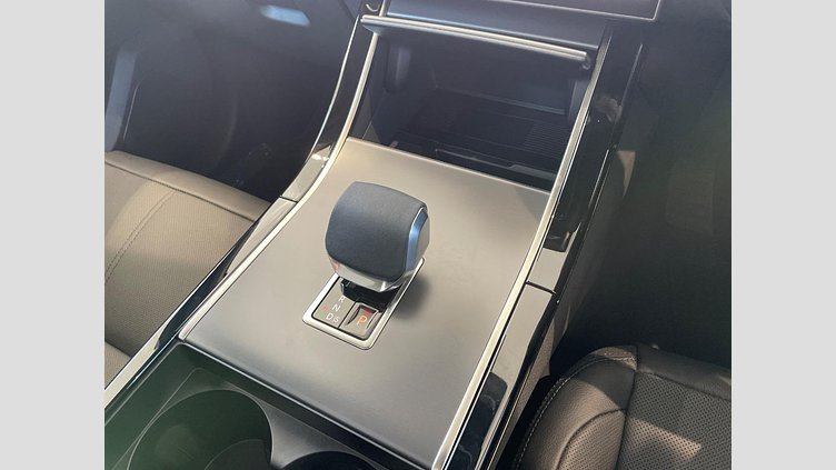 2024 認定中古車 Land Rover Range Rover Velar カルパチアングレイ P400eプラグインハイブリッド（ガソリン） スタンダードホイールベース Dynamic SE