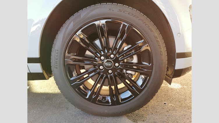 2024 認定中古車 Land Rover Range Rover Evoque アロイオスグレイ D200マイルドハイブリッド（ディーゼル） DYNAMIC SE