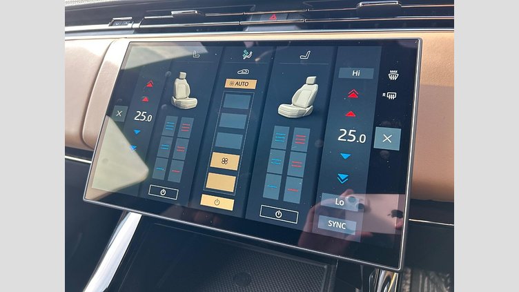 2024 認定中古車 Land Rover Range Rover Sport サントリーニブラック P550eプラグインハイブリッド（ガソリン） スタンダードホイールベース Dynamic SE