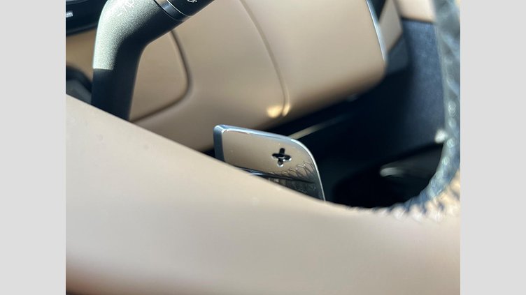 2024 認定中古車 Land Rover Range Rover Sport サントリーニブラック P550eプラグインハイブリッド（ガソリン） スタンダードホイールベース Dynamic SE